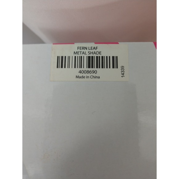 Pink Zebra metal fern leaf frame - Picture 3 of 4